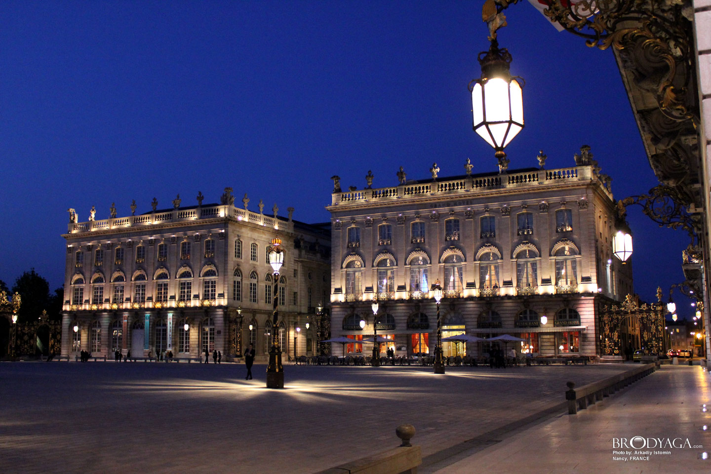 Place Stanislas by night